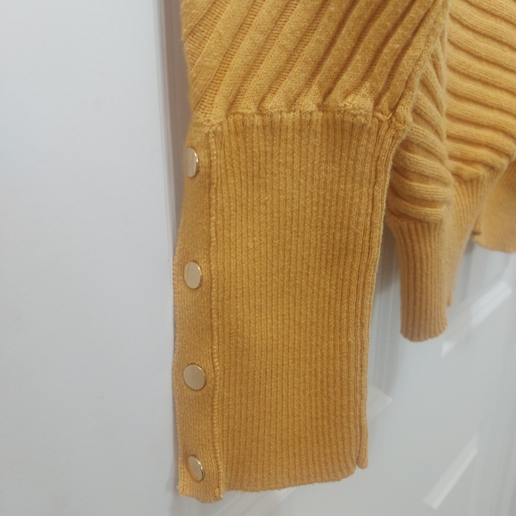 Afani knit sweater - Picture 4 of 7